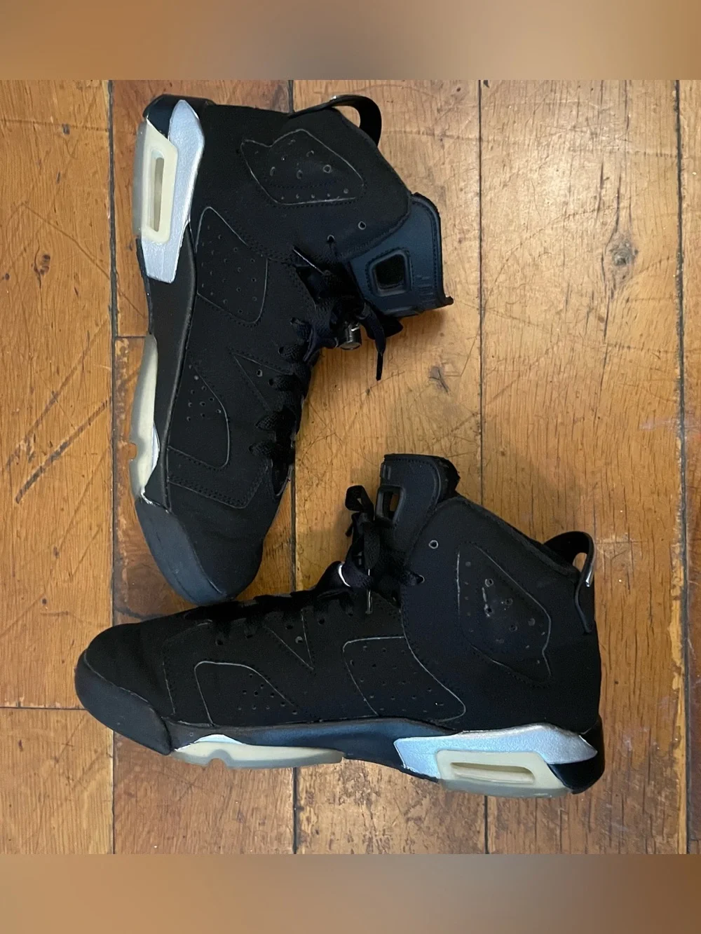 JORDAN Retro 6